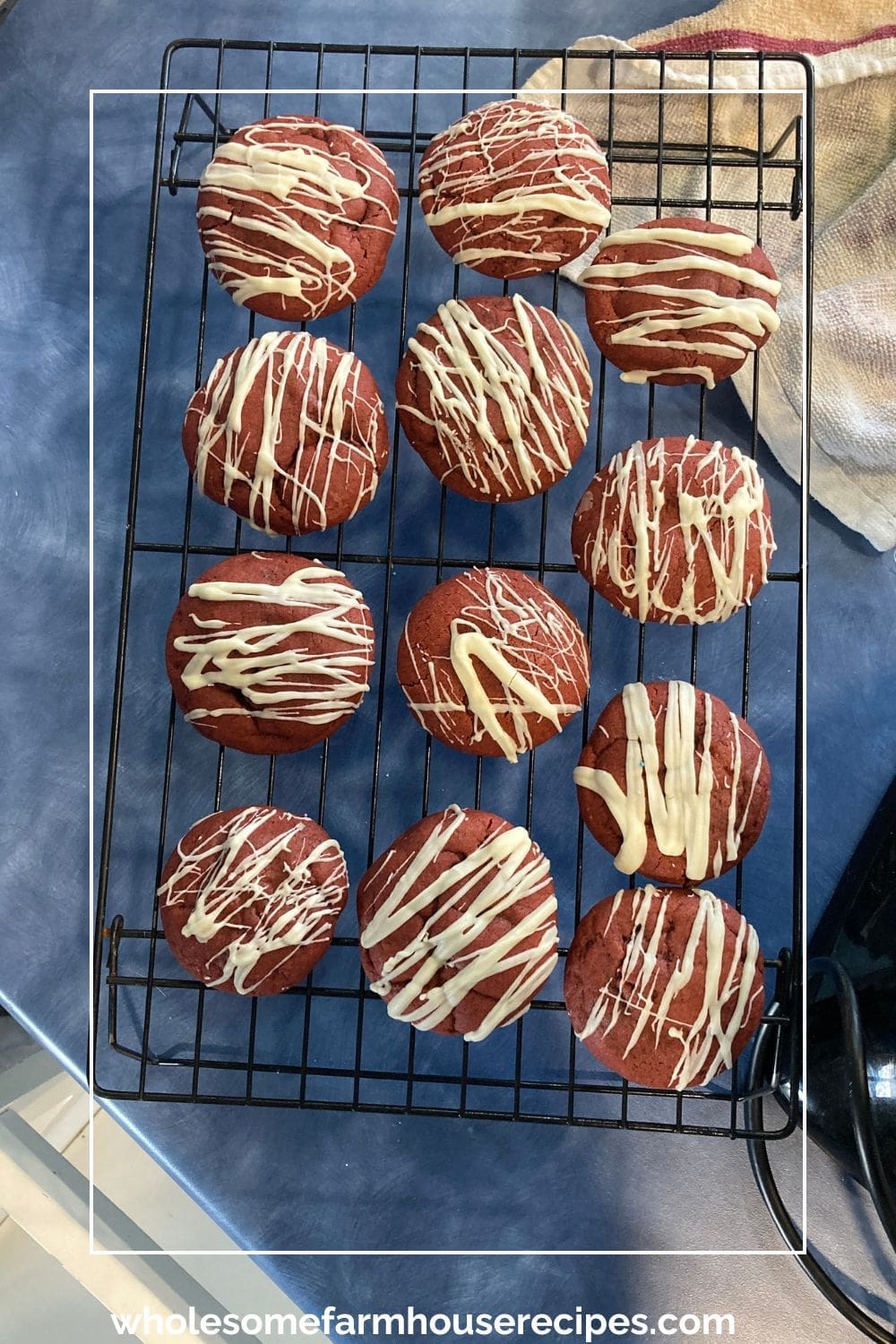 Cooling Red Velvet Cheesecake Stuffed Cookies